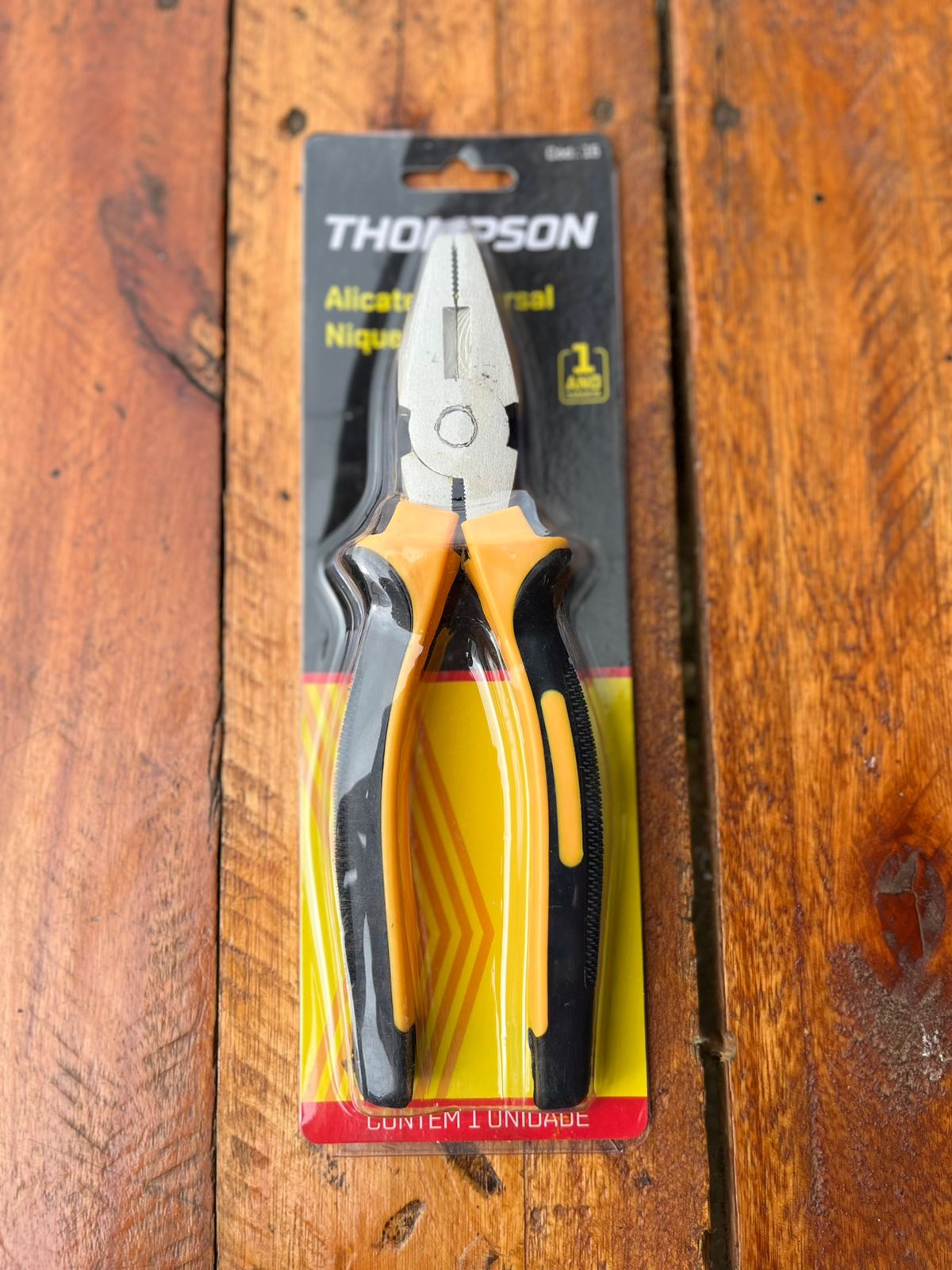 ALICATE UNIVERSAL ACABAMENTO NIQUELADO